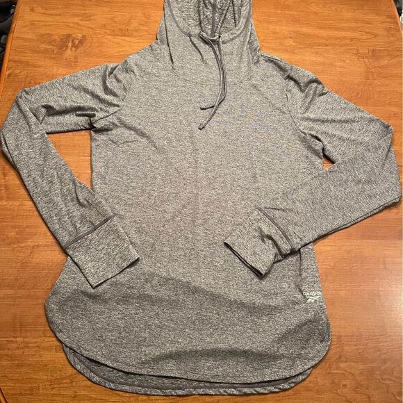 Reebok hooded sweatshirt size medium - Picture 1 of 5